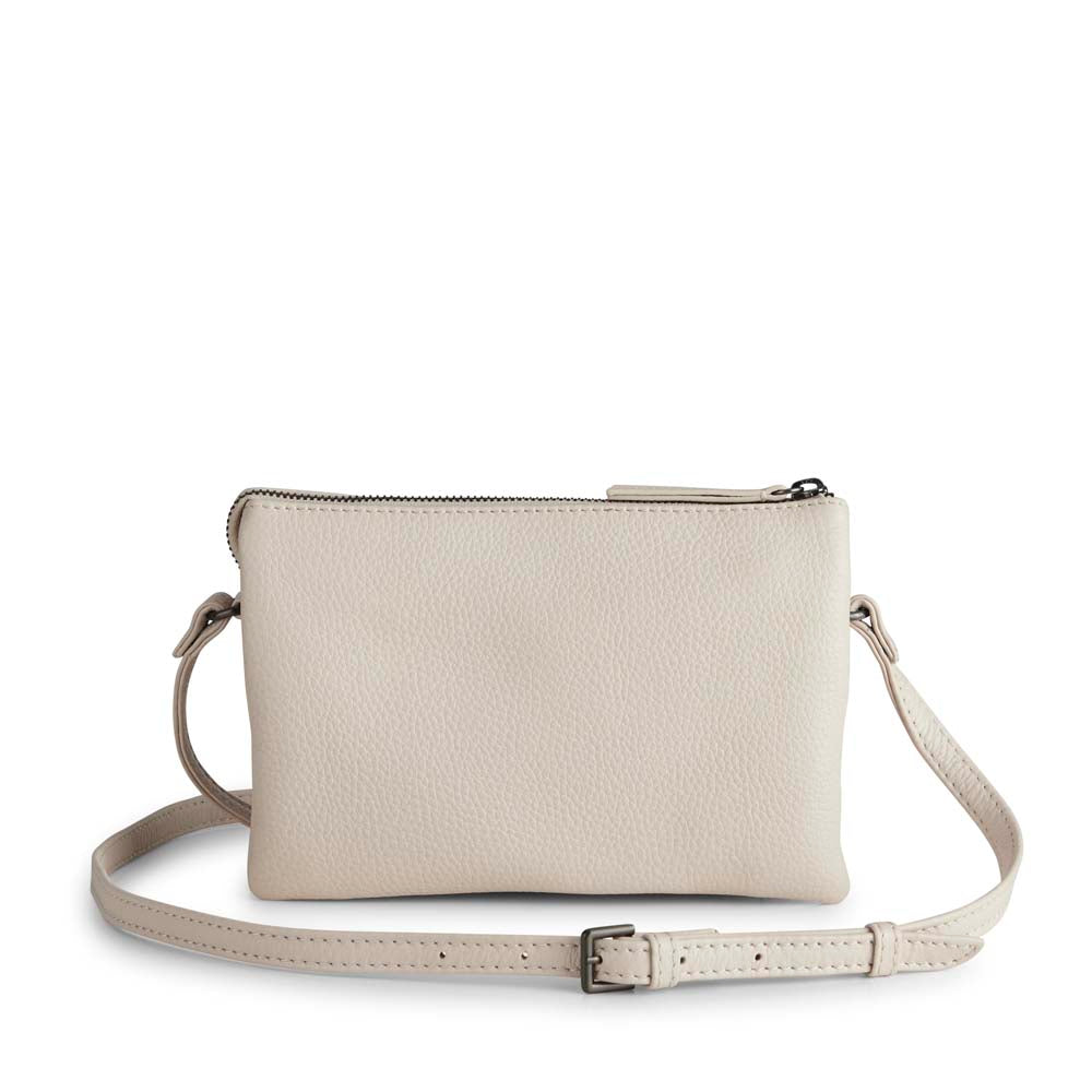 VeraMBG Crossbody bag. White Sand. Leather grain. Markberg