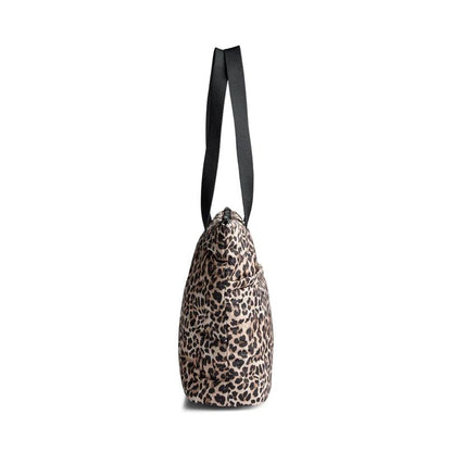 PerryMBG Shopper-Tasche mit Leopardenmuster. Schwarz und Beige. Recyceltes Polyester. Markberg